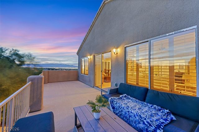 15 Oro Valley Drive, Henderson, NV 89052