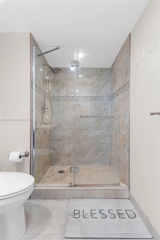 9200 W Hollybrook Lake Drive 102, Pembroke Pines, FL 33025