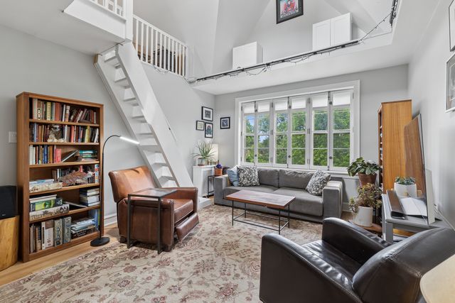 1210 Central Street 3N, Evanston, IL 60201