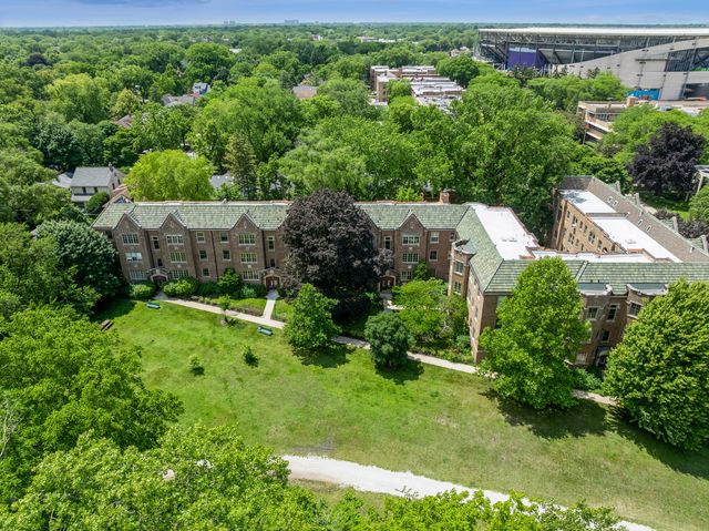 1210 Central Street 3N, Evanston, IL 60201