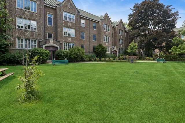1210 Central Street 3N, Evanston, IL 60201