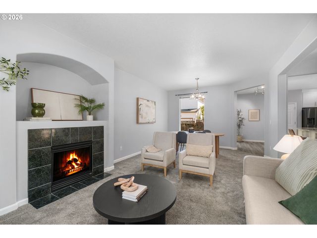 3750 Se TWELVE OAKS St, Hillsboro, OR 97123