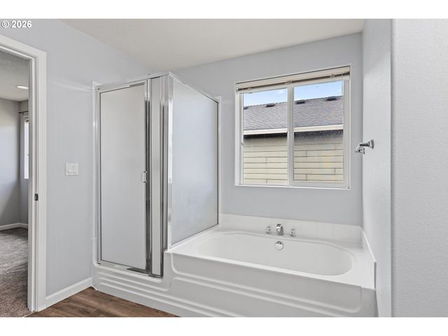 3750 Se TWELVE OAKS St, Hillsboro, OR 97123