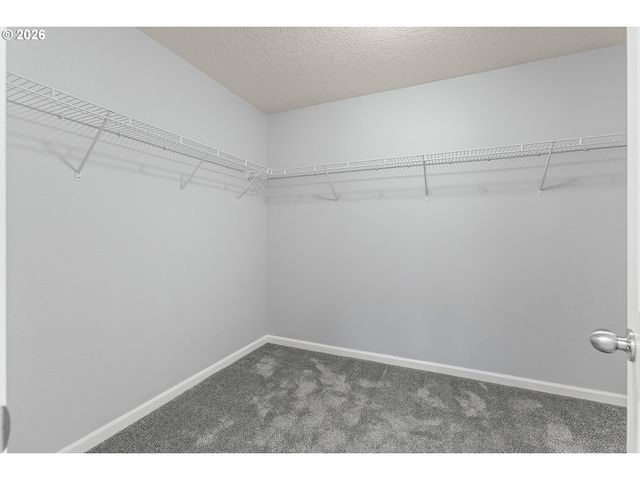 3750 Se TWELVE OAKS St, Hillsboro, OR 97123