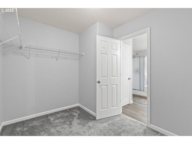 3750 Se TWELVE OAKS St, Hillsboro, OR 97123