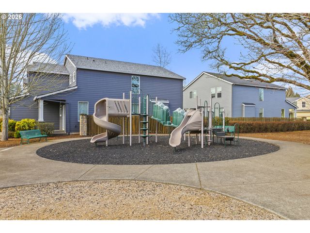 3750 Se TWELVE OAKS St, Hillsboro, OR 97123
