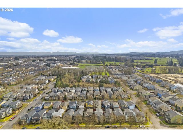 3750 Se TWELVE OAKS St, Hillsboro, OR 97123