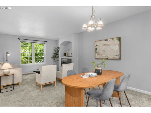 3750 Se TWELVE OAKS St, Hillsboro, OR 97123