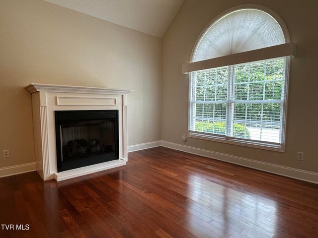 3838 Oakley Place, Kingsport, TN 37664