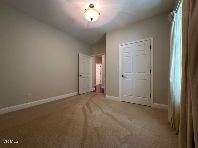3838 Oakley Place, Kingsport, TN 37664