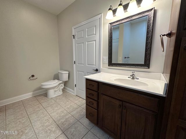 3838 Oakley Place, Kingsport, TN 37664