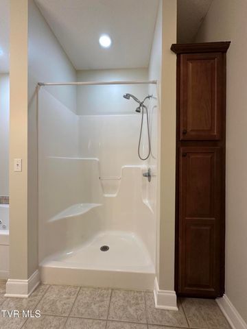 3838 Oakley Place, Kingsport, TN 37664