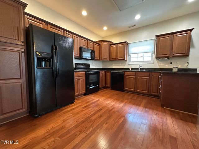 3838 Oakley Place, Kingsport, TN 37664