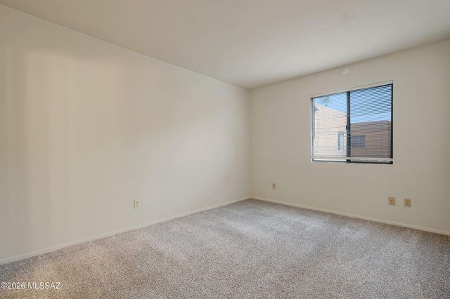 1810 E Blacklidge Dr Apt 726, Tucson, AZ 85719