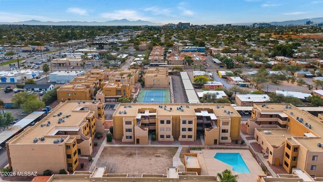 1810 E Blacklidge Dr Apt 726, Tucson, AZ 85719