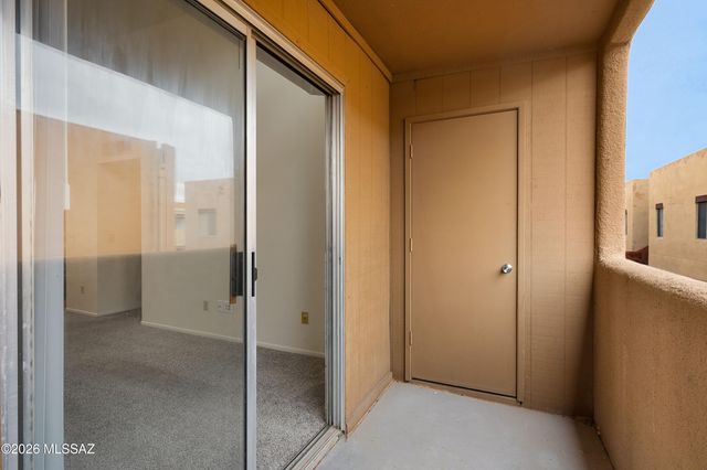 1810 E Blacklidge Dr Apt 726, Tucson, AZ 85719