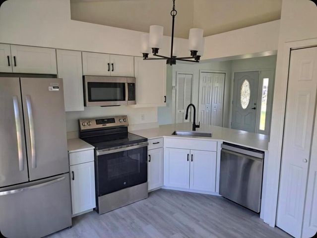 1032 SW Mataro Avenue, Port Saint Lucie, FL 34953