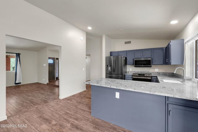 7221 E Clayridge Drive, Tucson, AZ 85750