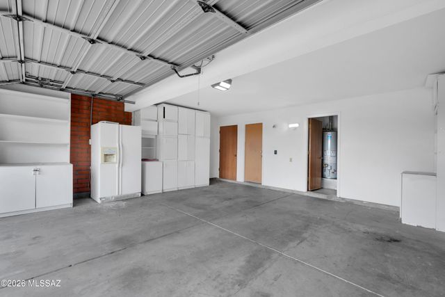 7221 E Clayridge Drive, Tucson, AZ 85750