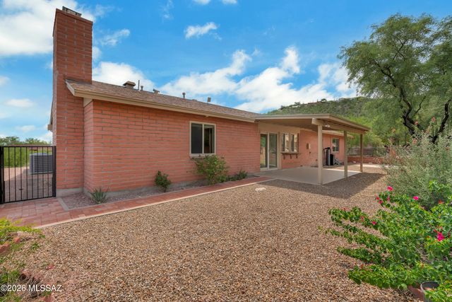 7221 E Clayridge Drive, Tucson, AZ 85750