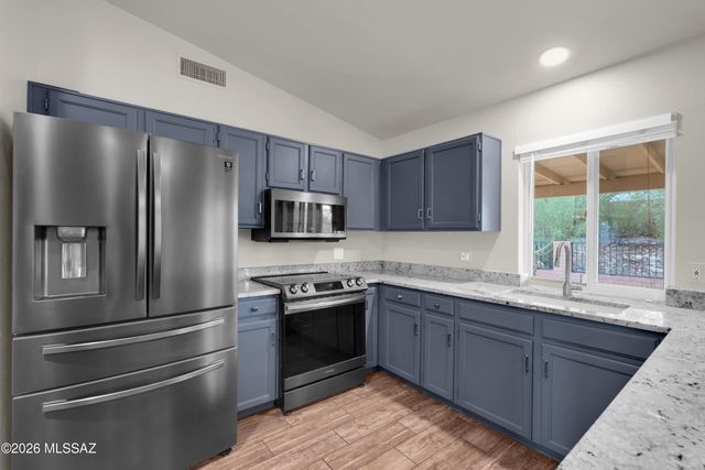 7221 E Clayridge Drive, Tucson, AZ 85750