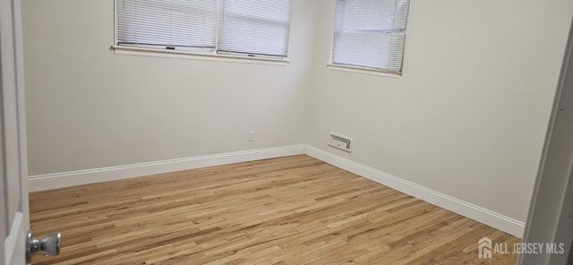 15 N Pennington Road N, New Brunswick, NJ 08901
