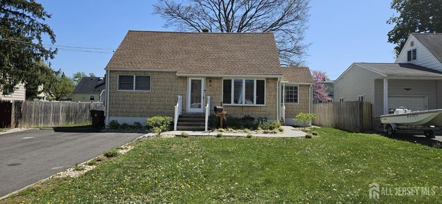 15 N Pennington Road N, New Brunswick, NJ 08901