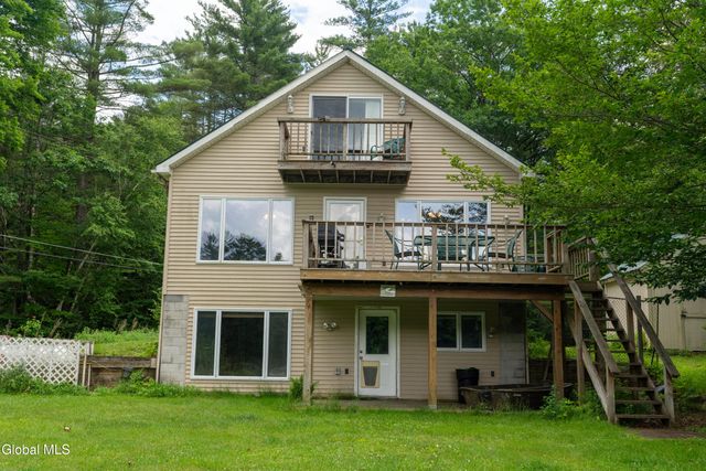 2 Birch Court, Corinth, NY 12822