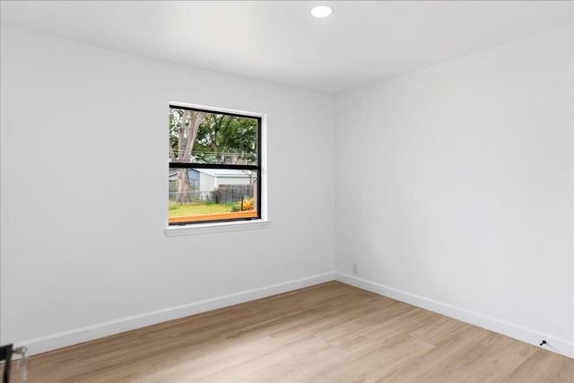 1109 Arcadia Ave, Austin, TX 78757