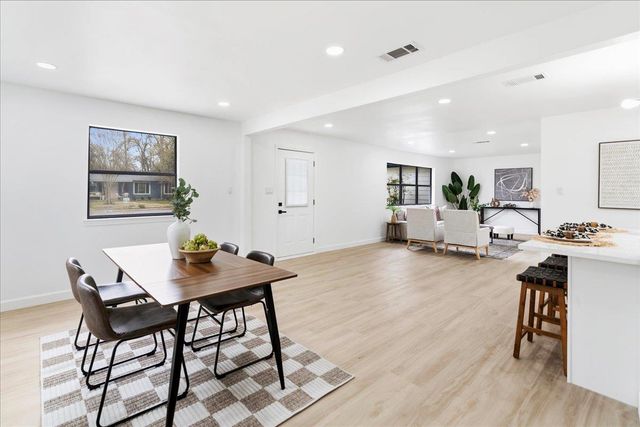 1109 Arcadia Ave, Austin, TX 78757