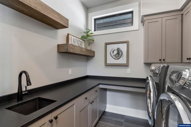 212 Kurth Meadow Av SE, Salem, OR 97306