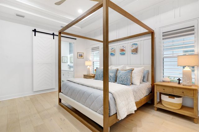 212 Ridgeway Rd, St Augustine, FL 32080