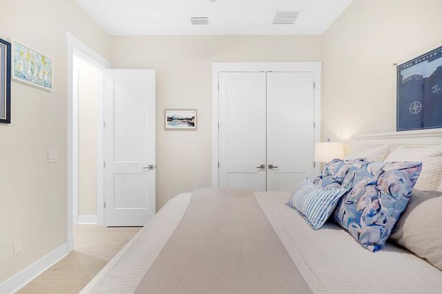 212 Ridgeway Rd, St Augustine, FL 32080