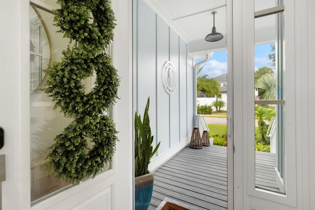 212 Ridgeway Rd, St Augustine, FL 32080