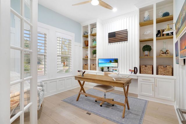 212 Ridgeway Rd, St Augustine, FL 32080