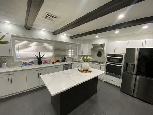 109 Cobble Hill Road, Lincoln, RI 02865