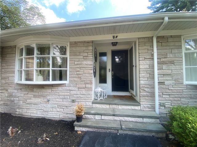 109 Cobble Hill Road, Lincoln, RI 02865