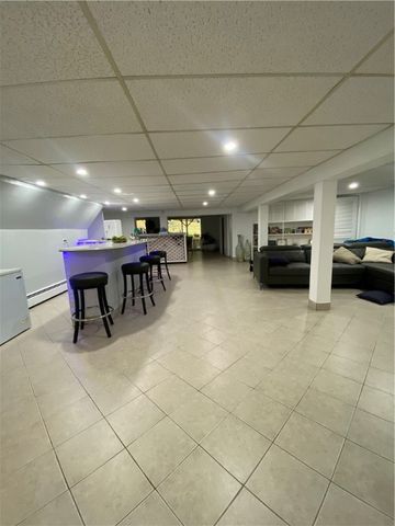 109 Cobble Hill Road, Lincoln, RI 02865