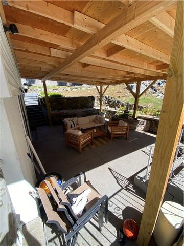 109 Cobble Hill Road, Lincoln, RI 02865