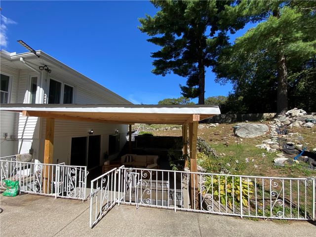 109 Cobble Hill Road, Lincoln, RI 02865