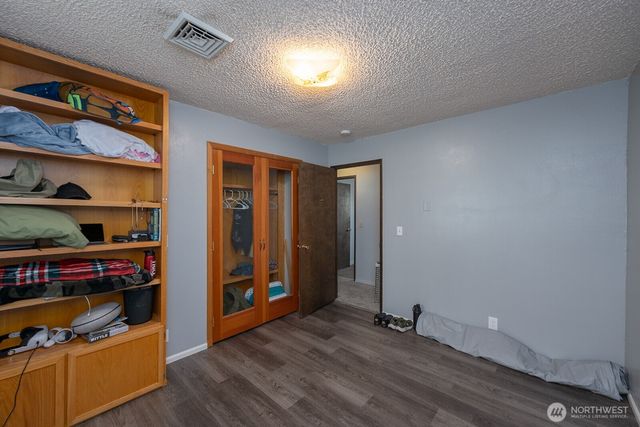 8630 Hillcrest Drive NE, Moses Lake, WA 98837