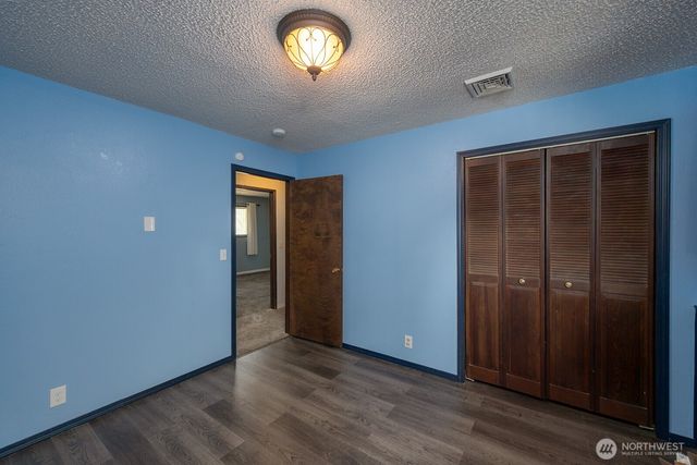 8630 Hillcrest Drive NE, Moses Lake, WA 98837