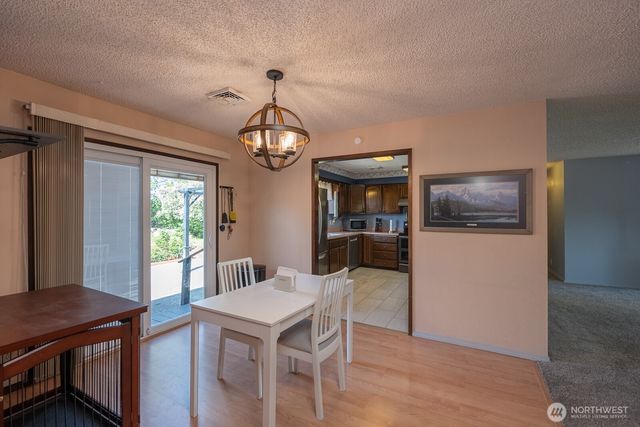 8630 Hillcrest Drive NE, Moses Lake, WA 98837