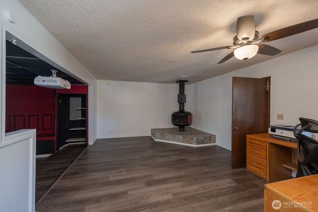 8630 Hillcrest Drive NE, Moses Lake, WA 98837