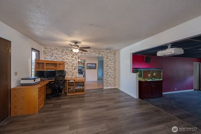 8630 Hillcrest Drive NE, Moses Lake, WA 98837