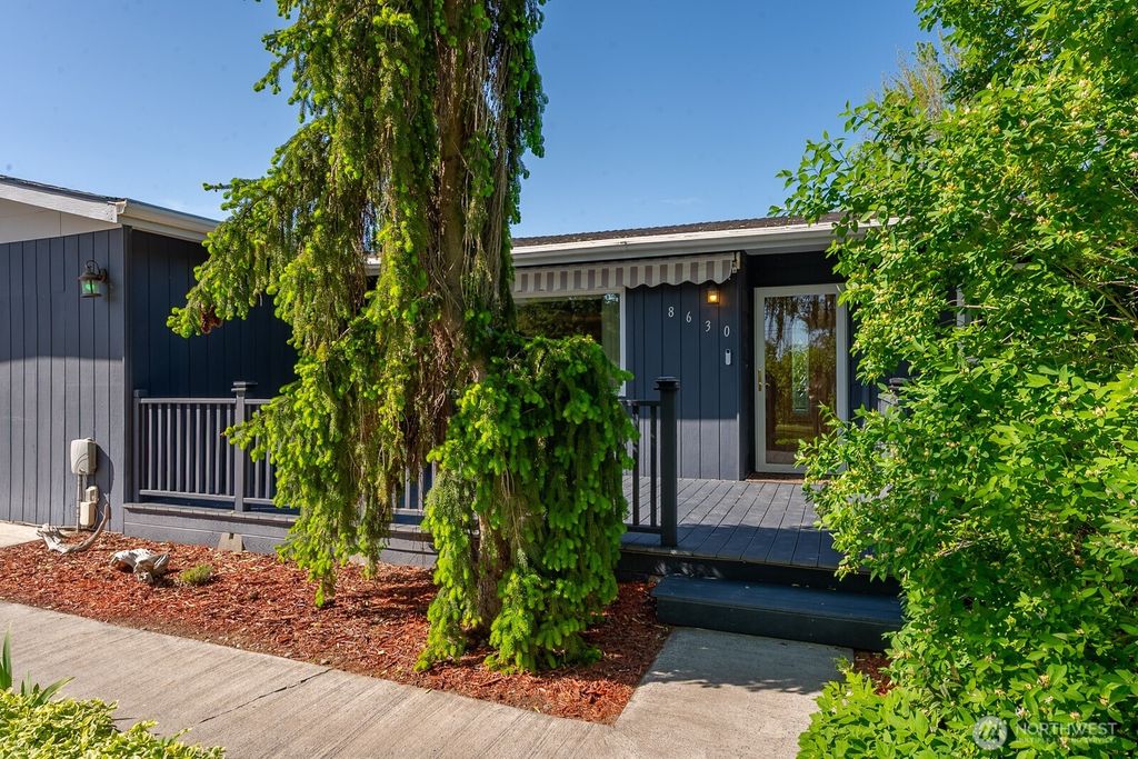 8630 Hillcrest Drive NE, Moses Lake, WA 98837