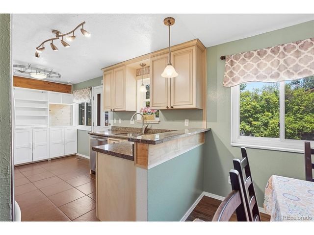 6740 Devinney St, Arvada, CO 80004