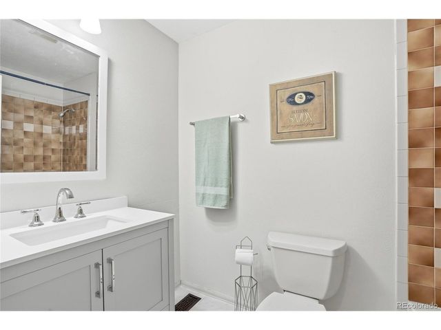 6740 Devinney St, Arvada, CO 80004