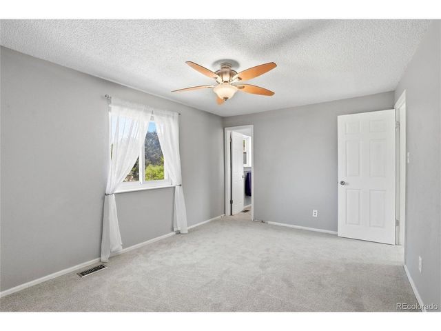 6740 Devinney St, Arvada, CO 80004