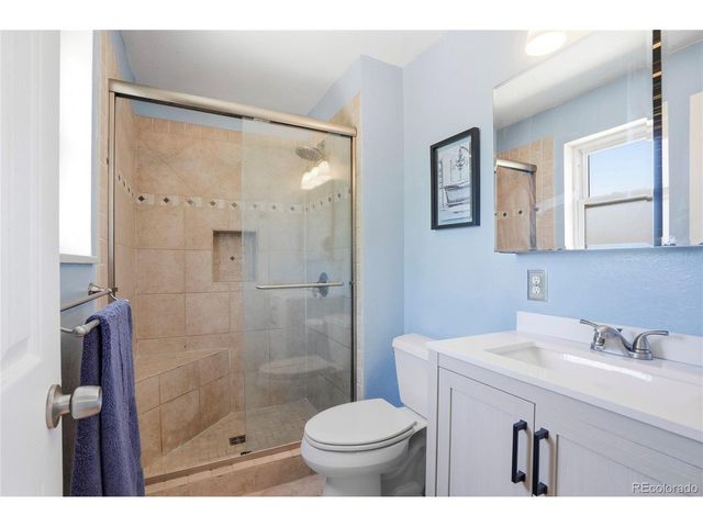 6740 Devinney St, Arvada, CO 80004